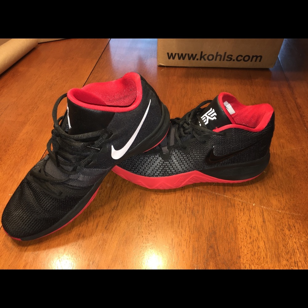 Nike Men’s Kyrie Flytrap (Red/Black)
